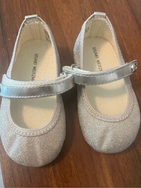 Stuart Weitzman Kids' Silver Glitter Mary Jane Shoes